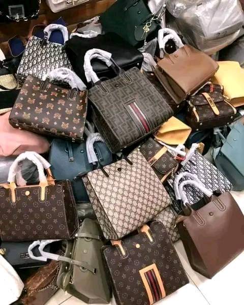 Bulk Ladies Branded Hand Bags - Image 3