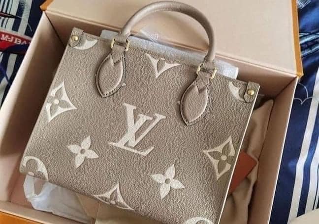 Bulk Ladies Branded Hand Bags - Image 6